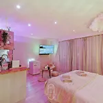 Bali Jacuzzi Balneo Cinema Апартаменты Йер