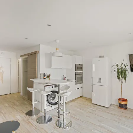 Bali Jacuzzi Balneo Cinema