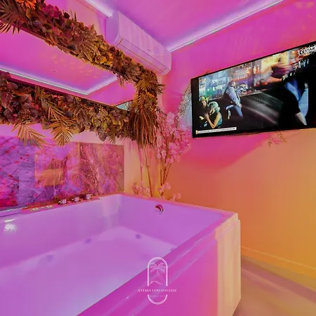 Bali Jacuzzi Balneo Cinema * Йер