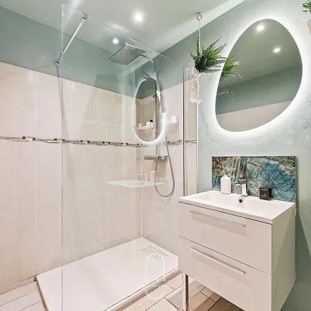 Bali Jacuzzi Balneo Cinema Йер