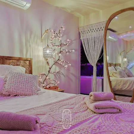 Bali Jacuzzi Balneo Cinema Апартаменты